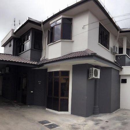 Homestay Muar Extérieur photo