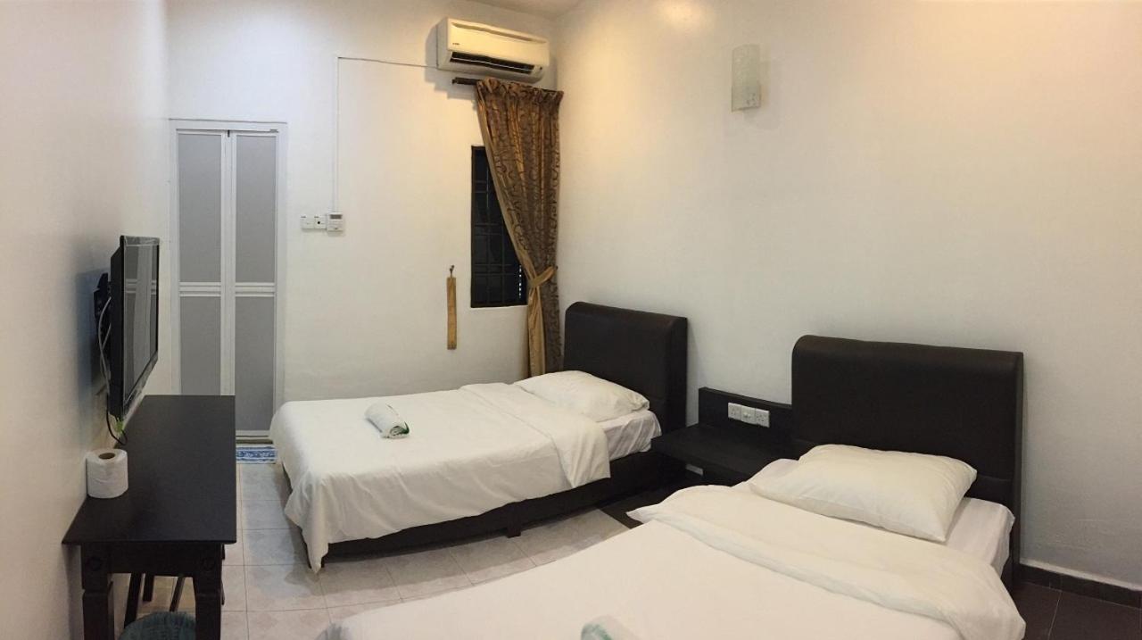 Homestay Muar Extérieur photo