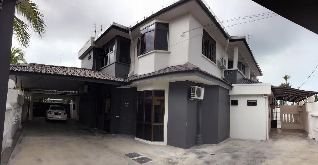 Homestay Muar Extérieur photo