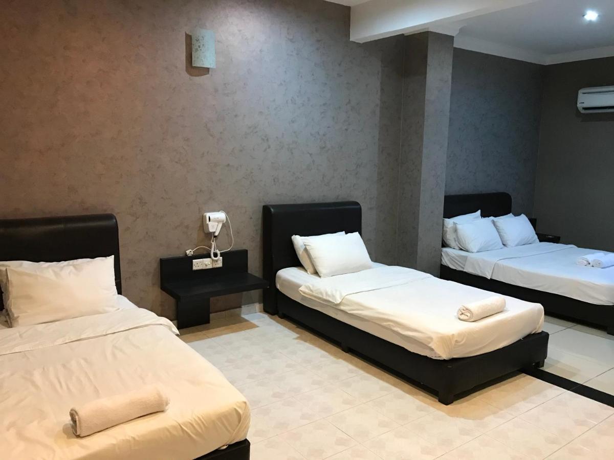 Homestay Muar Extérieur photo
