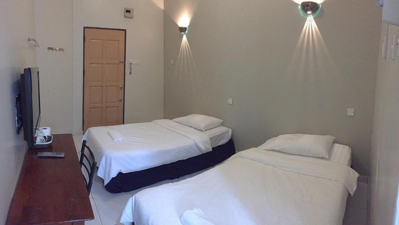 Homestay Muar Extérieur photo
