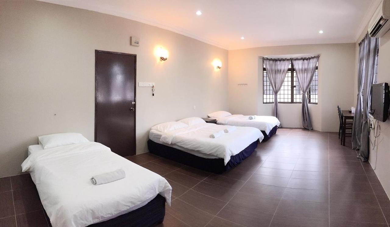Homestay Muar Extérieur photo