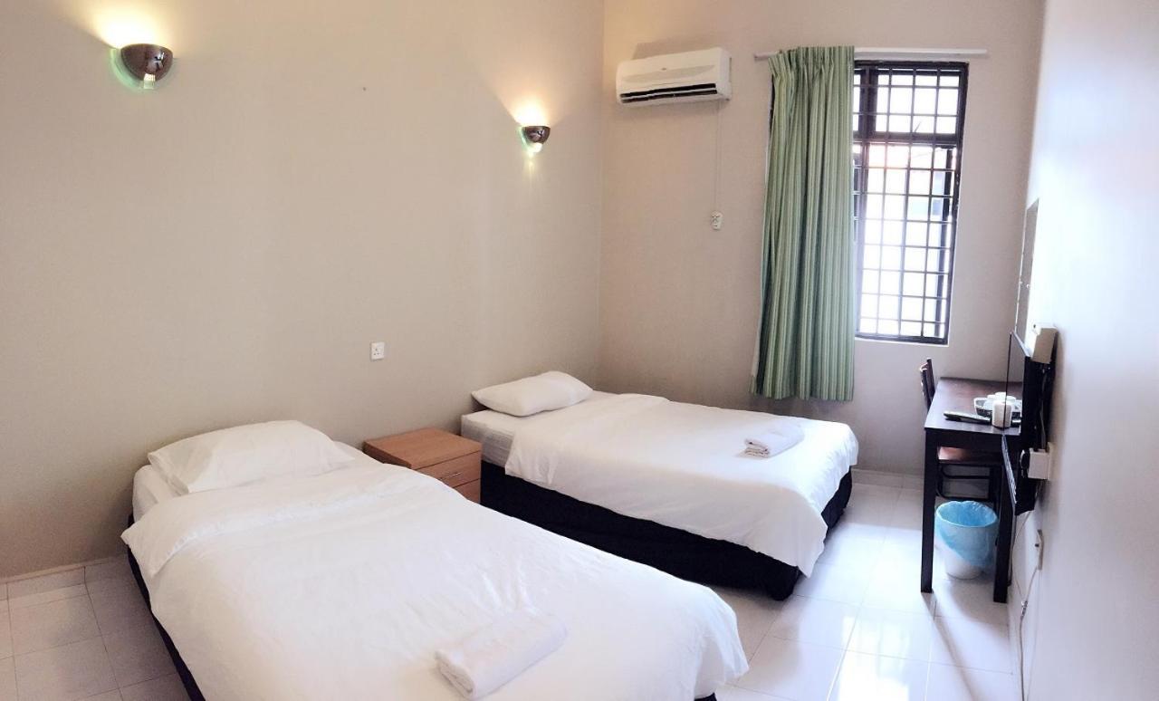 Homestay Muar Extérieur photo